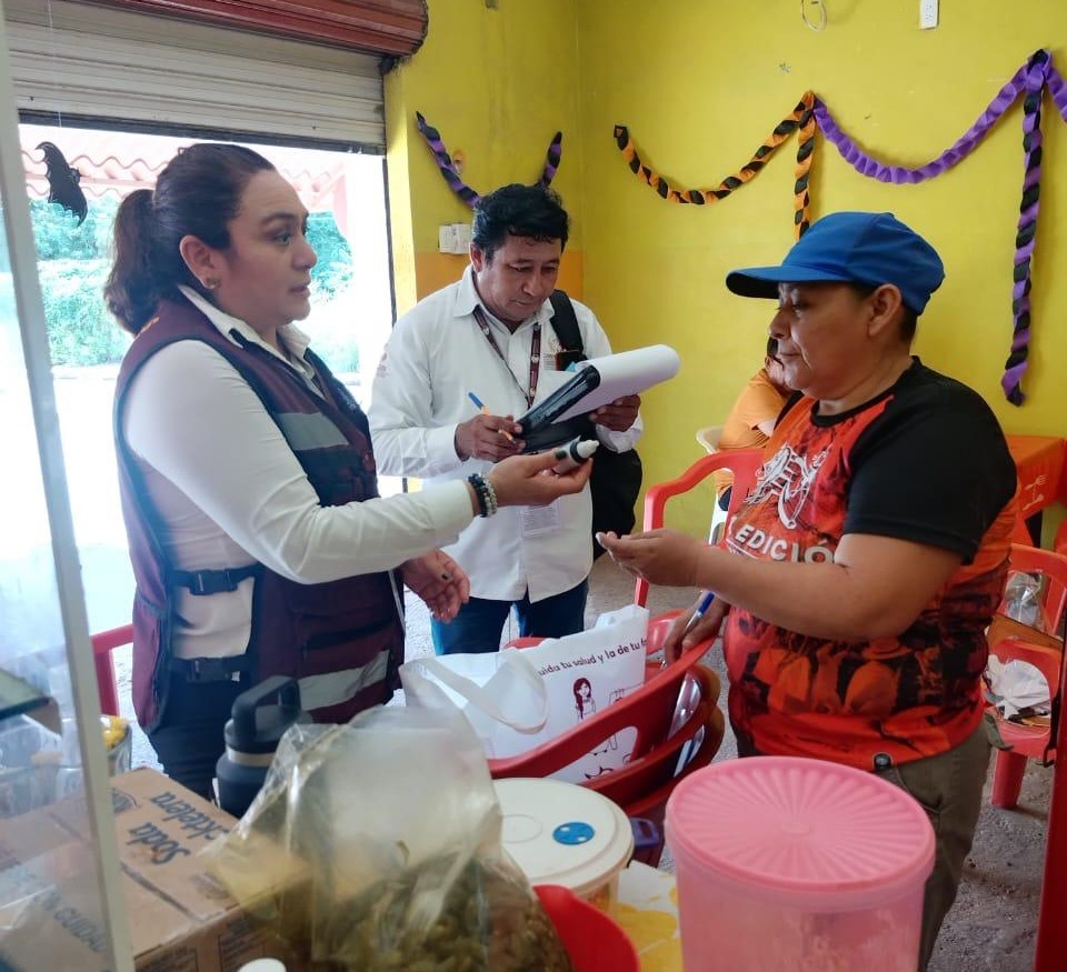 VERIFICAN PANTEONES Y MERCADOS PREVIO AL DÍA DE MUERTOS