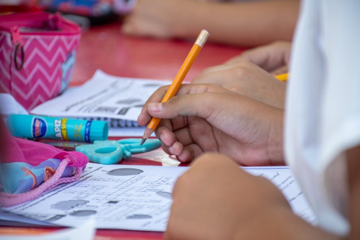 REFUERZAN PREVENCIÓN DE OBESIDAD Y SOBREPESO EN PLANTELES ESCOLARES