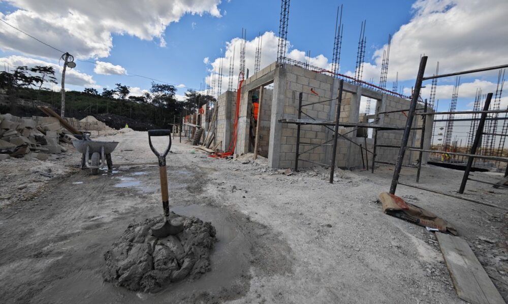 AVANZA LA CONSTRUCCIÓN DE VIVIENDAS PARA EL BIENESTAR EN EL MUNICIPIO DE ESCÁRCEGA