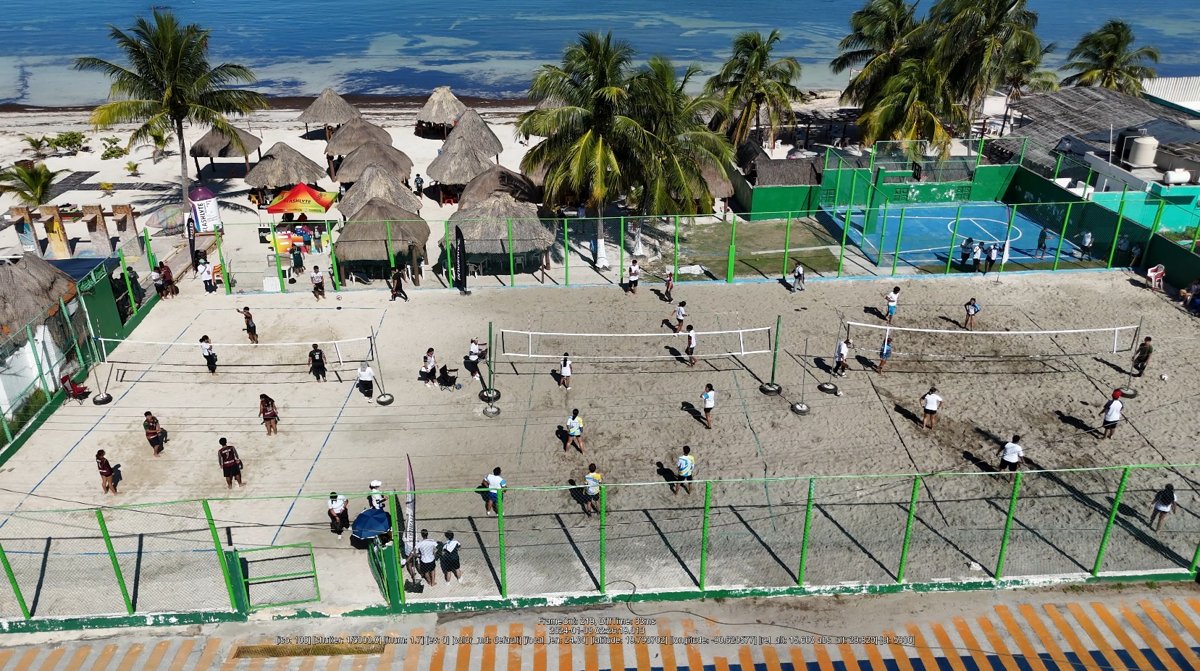 CON GRAN ÉXITO SE REALIZÓ PRIMER TORNEO DE VOLEIBOL MIXTO EN PLAYA BONITA